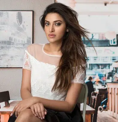 Anushka Ranjan Wiki Biography, Age, Height, Family, Husband, Personal Life, Career, Net Worth