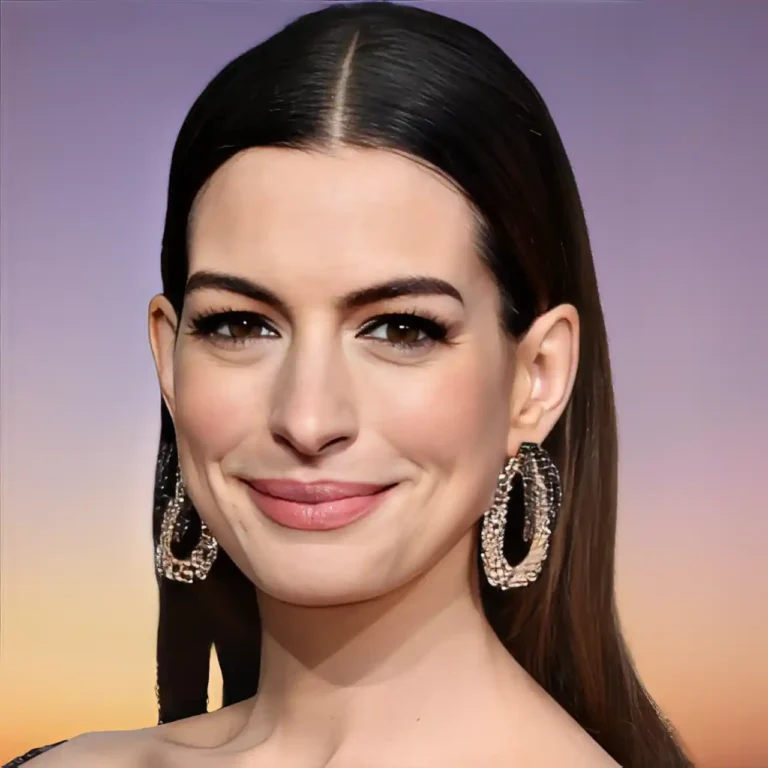 Anne Hathaway Wiki Biography, Age, Height, Family, Husband, Personal Life, Career, Net Worth