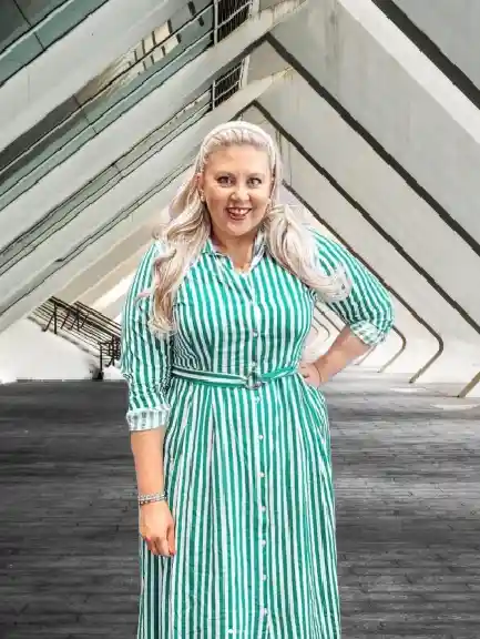 Louise Pentland Wiki Biography, Age, Height, Family, Husband, Personal Life, Career, Net Worth