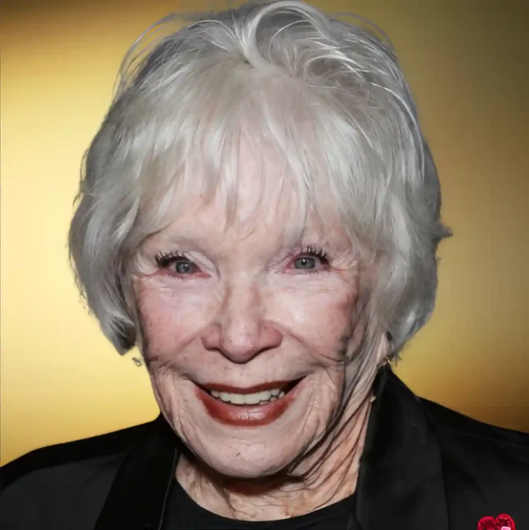 Shirley maclaine Wiki Biography, Age, Height, Family, Husband, Personal Life, Career, Net Worth