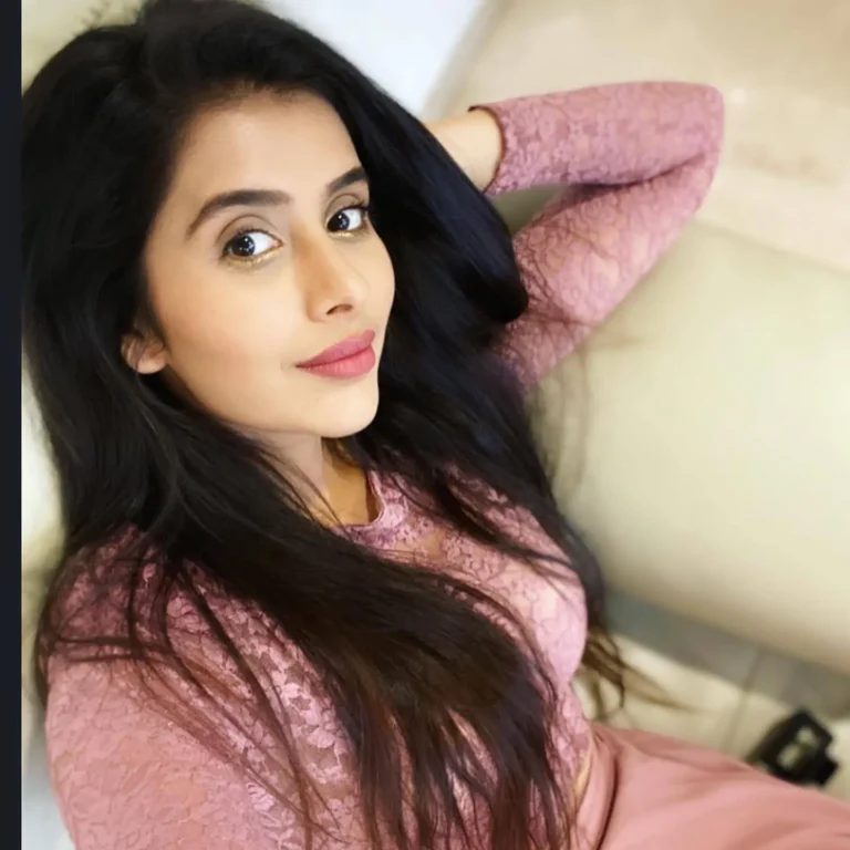 Charu Asopa Wiki Biography, Age, Height, Family, Husband, Personal Life, Career, Net Worth