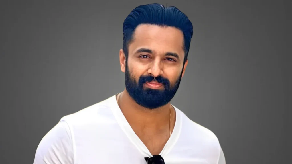 Unni Mukundan photo